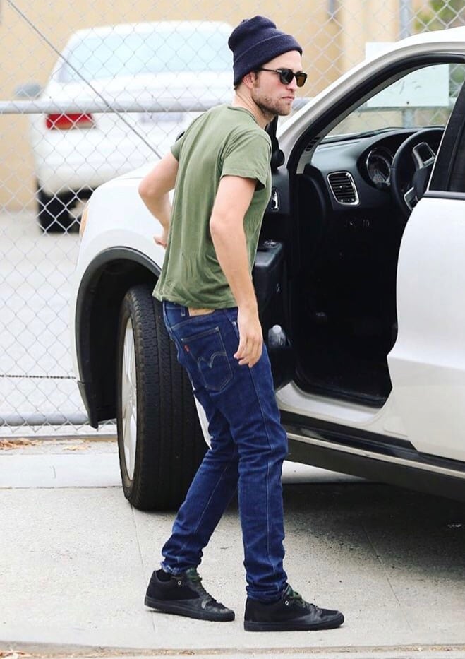 robert pattinson casual style